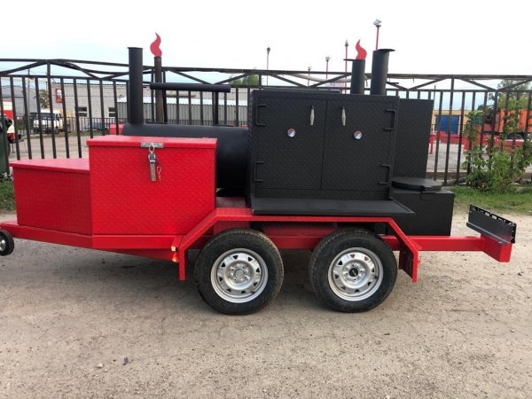 Смокер-гриль большой производительности на двухосном прицепе.JPG